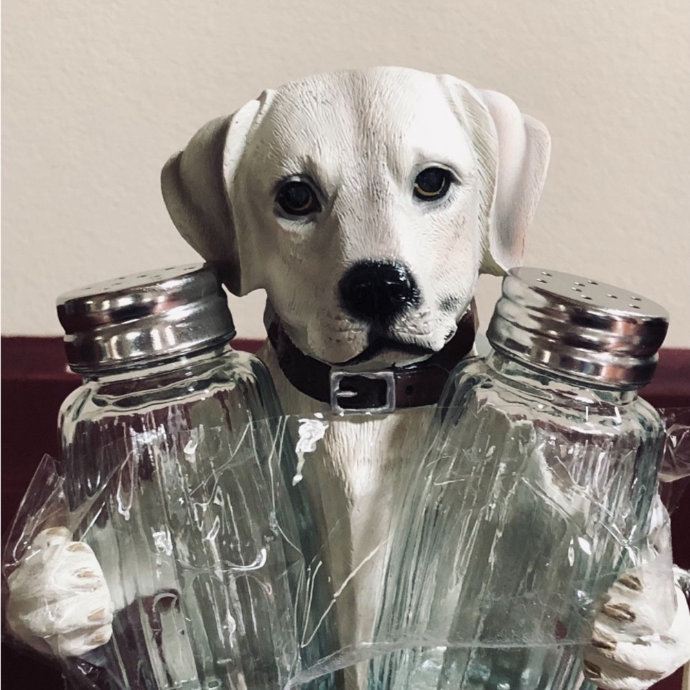 Dog Salt & Pepper shakers & holder NWT - Picture 2 of 4